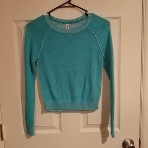 Lightweight sweater